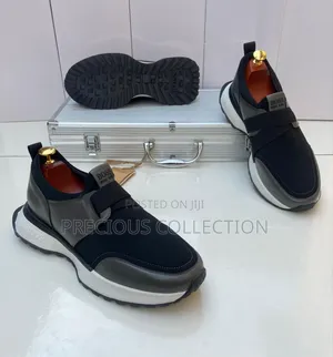 Photo - Unisex Double Sole Boss Strap Shoe