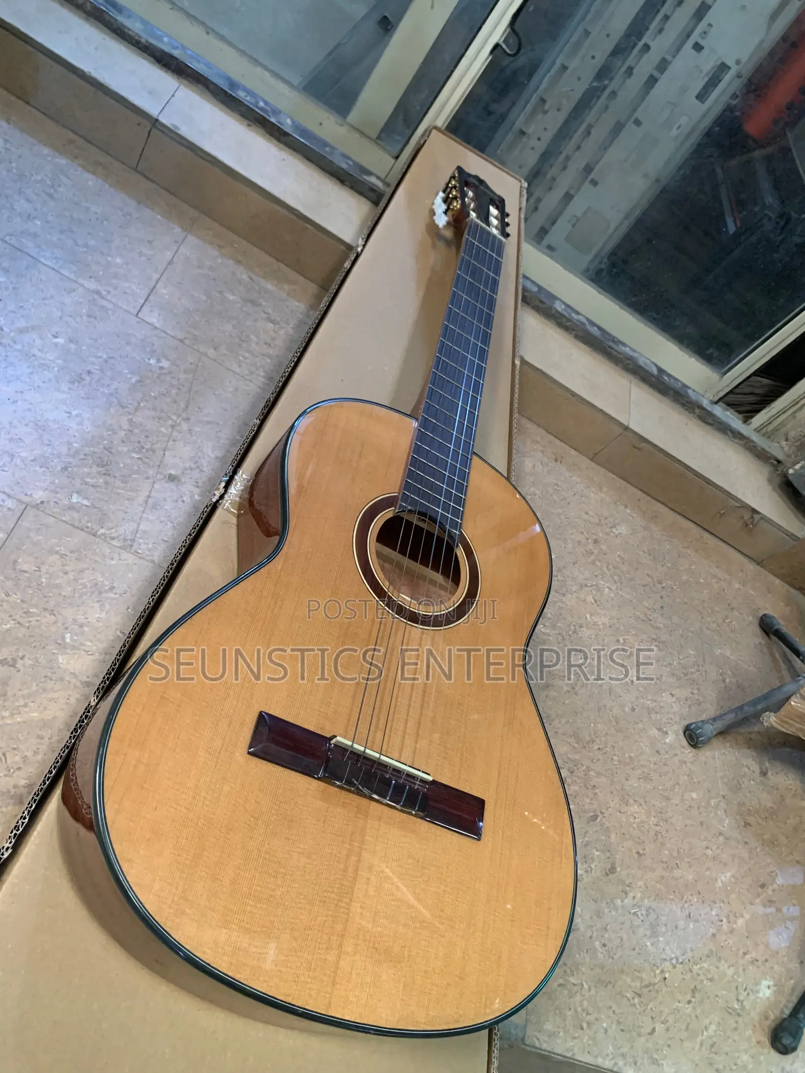 Quality Ibanez GA15 NT Classical Acoustic Guitar