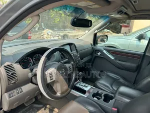 Nissan Pathfinder 2008 Gray