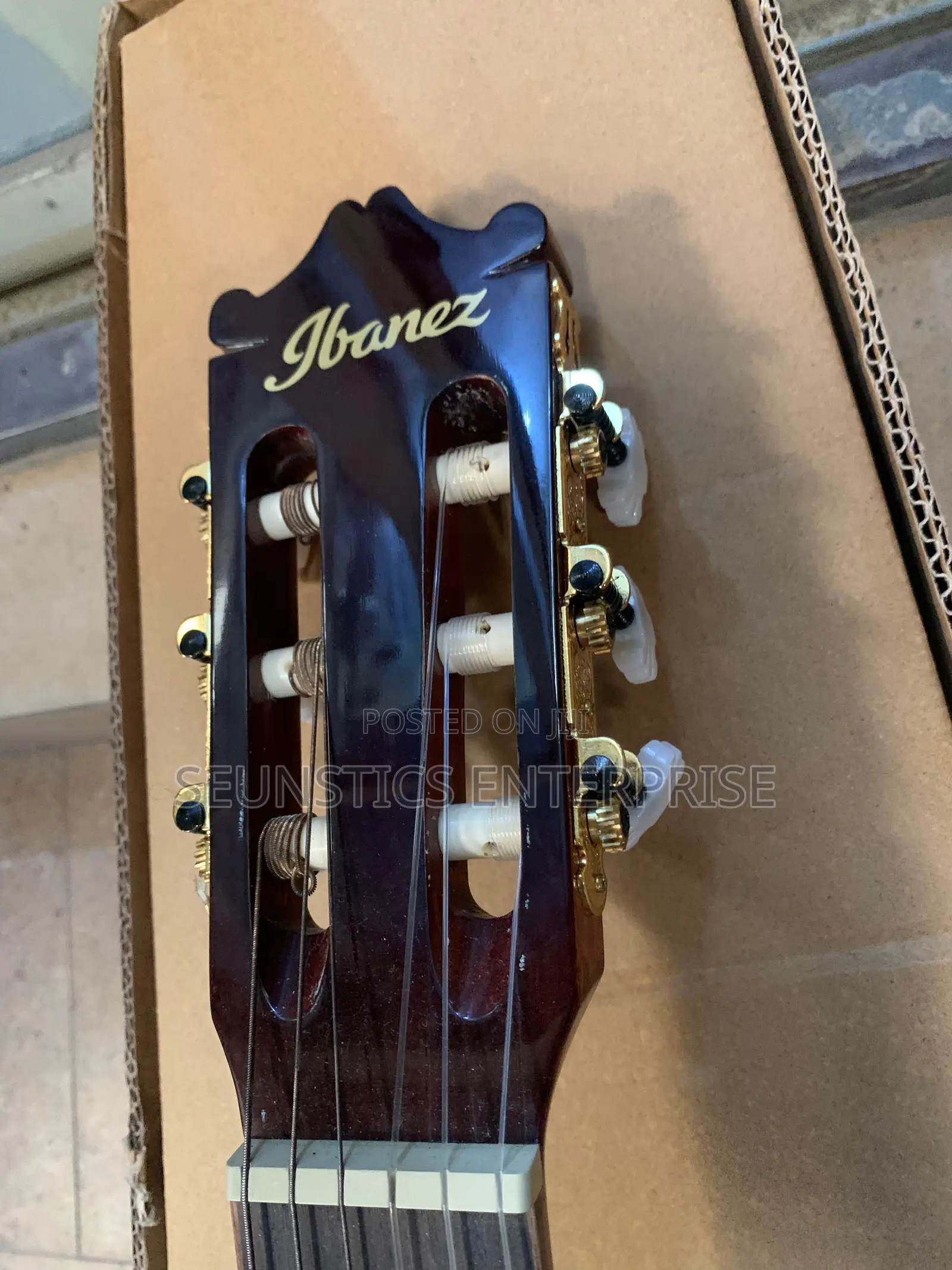Quality Ibanez GA15 NT Classical Acoustic Guitar