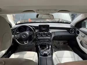 Mercedes-Benz C300 2015 Black
