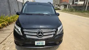 Mercedes-Benz Viano 2017 Black