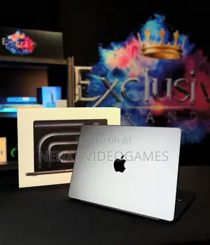 New Laptop Apple MacBook Pro 36GB Apple M3 Pro SSD 512GB