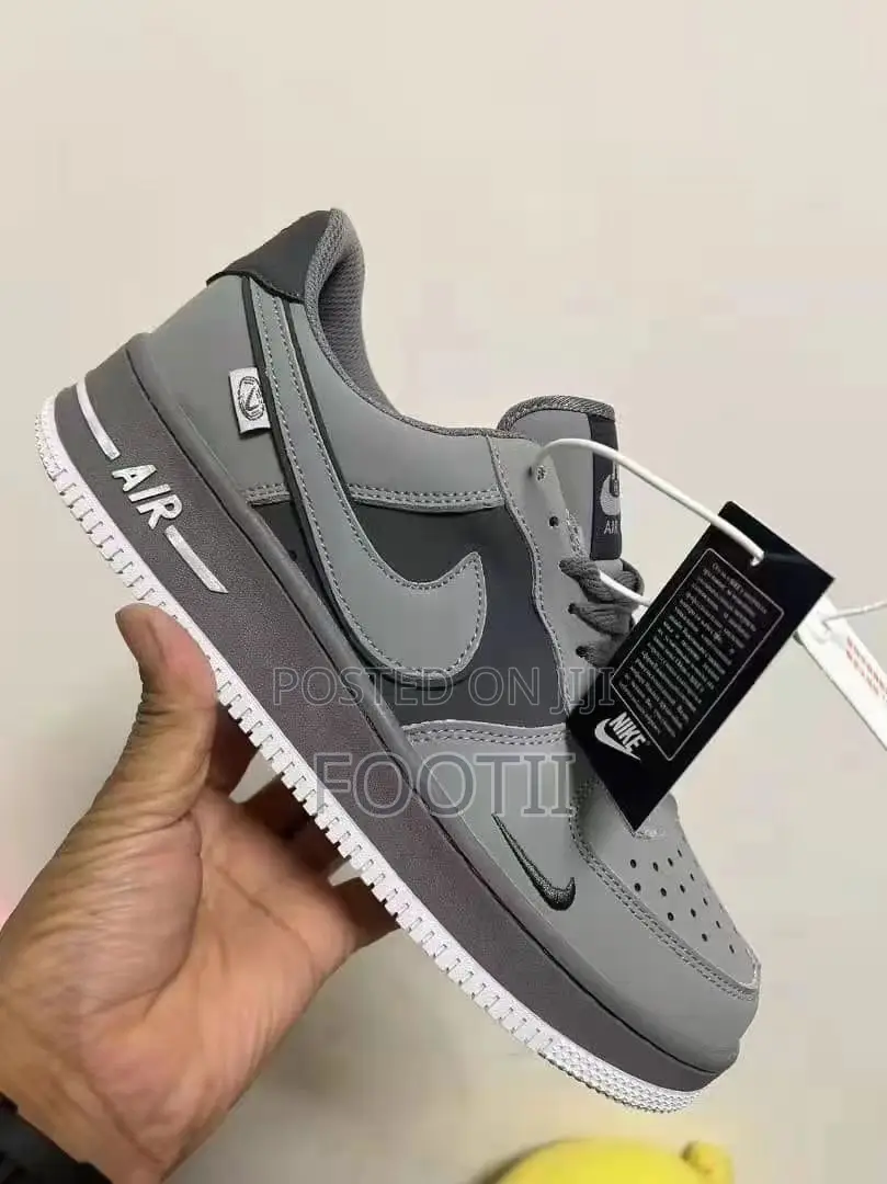 Nike Airforce G2 Sneakers