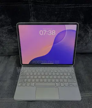 Apple iPad Pro 12.9 (2022) 128 GB Gray