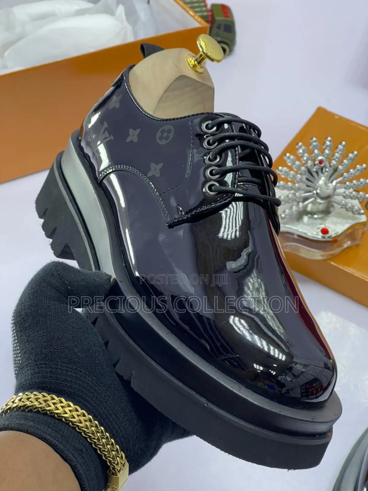 Double Bold Sole Louis Vuitton Leather Lace Up Shoe