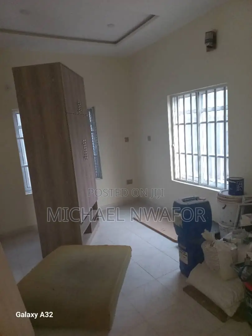 Furnished 2bdrm Block of Flats in Alapere for sale
