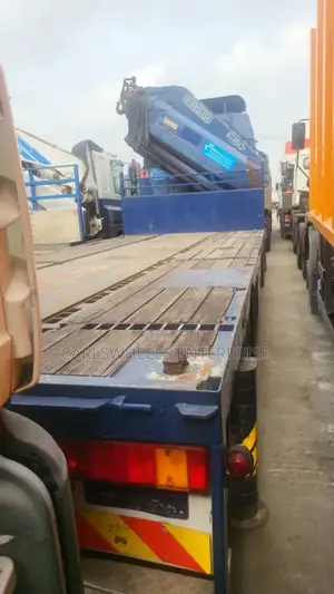 Foreign Used DAF 85 CF Hiab Truck (17tons)