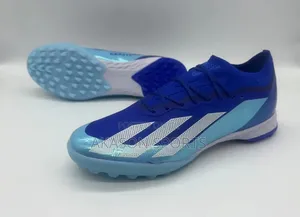 Photo - Crazy Fast Canvas Football Boot