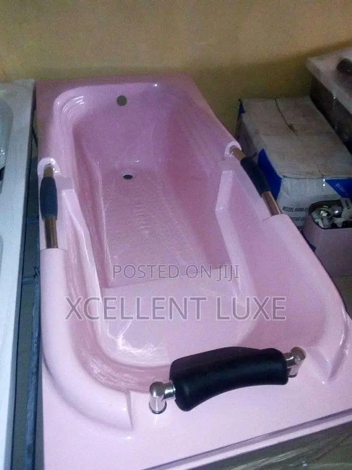 Pink Executive Bathtub