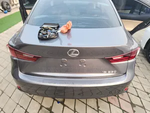 Photo - Lexus IS 250 2015 Gray