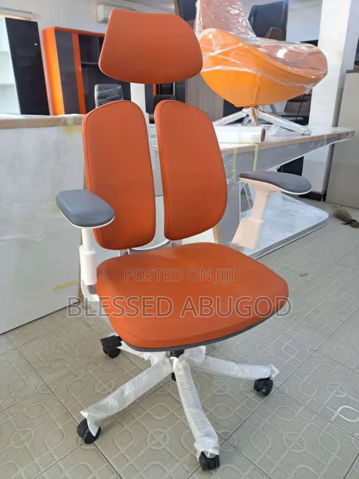 Adjustable Office Chair With Headrest