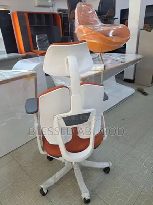 Adjustable Office Chair With Headrest