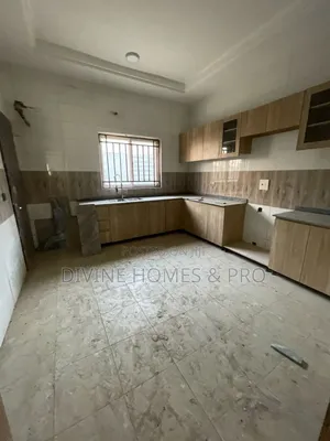 4bdrm Duplex in Durumi for sale