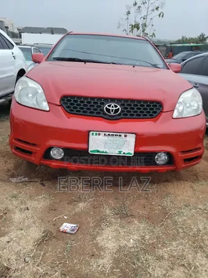 Photo - Toyota Matrix 2004 Red