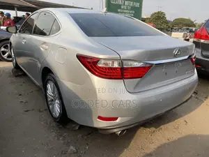 Photo - Lexus ES 350 FWD 2014 Silver