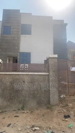 Photo - 5bdrm Mansion in Hillside Estate for sale