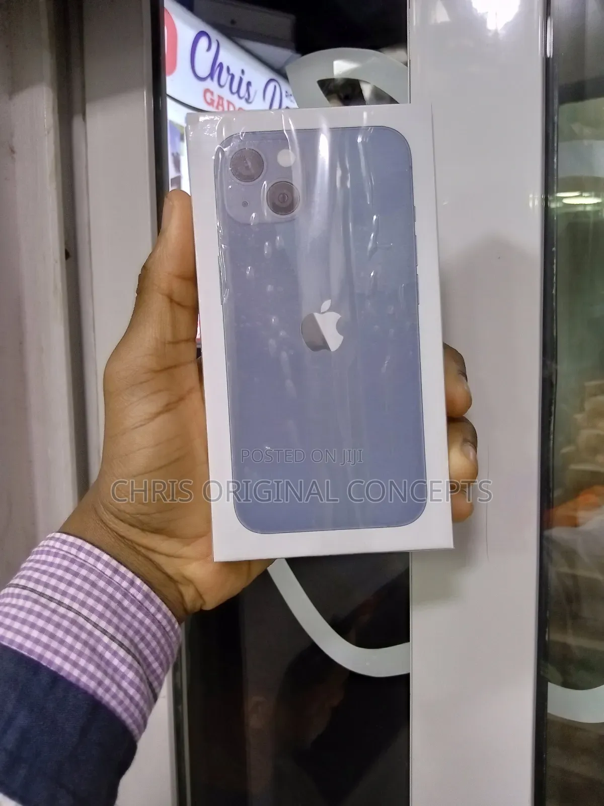 New Apple iPhone 13 256 GB Blue