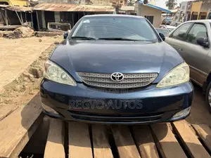 Toyota Camry 2004 Blue