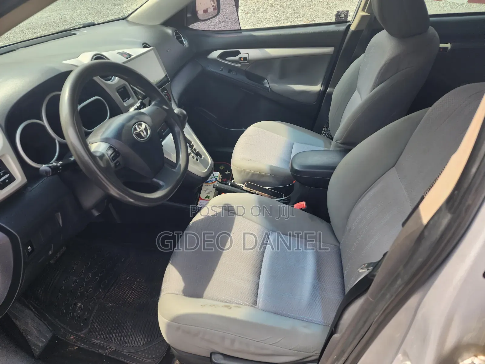 Toyota Matrix 2011 Silver