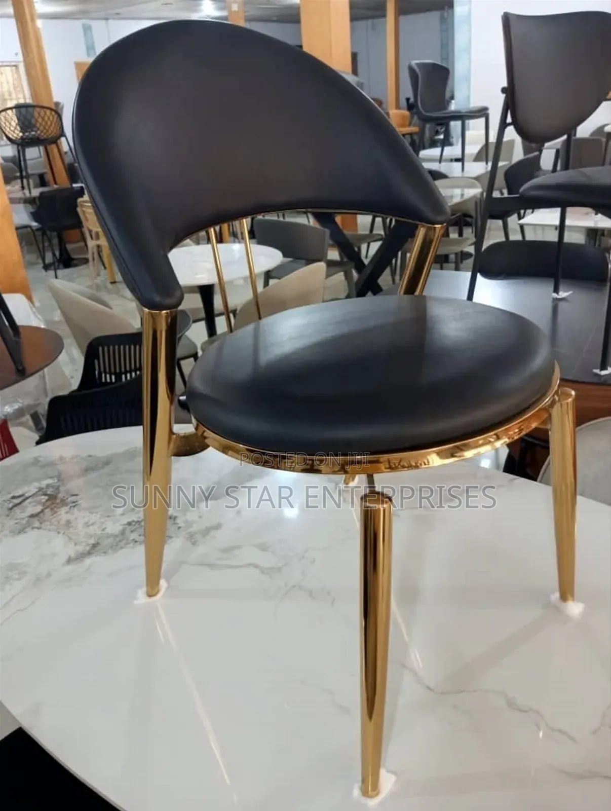 High Quality Executive Imported Chair for Restaurants and Ba