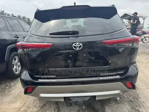 Toyota Highlander Platinum AWD 2020 Black