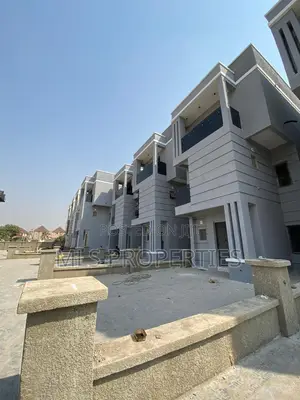 5bdrm Duplex in Durumi for rent