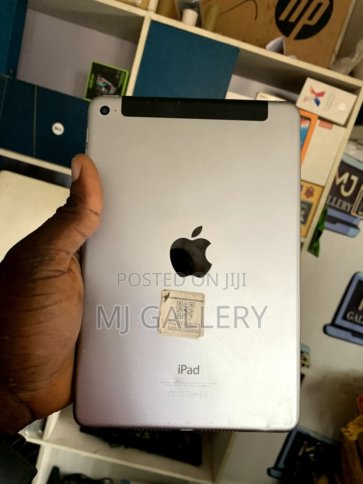 Apple iPad mini 4 32 GB Gray