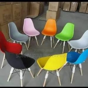 Unique Imported Chair for Restaurants and Home Use