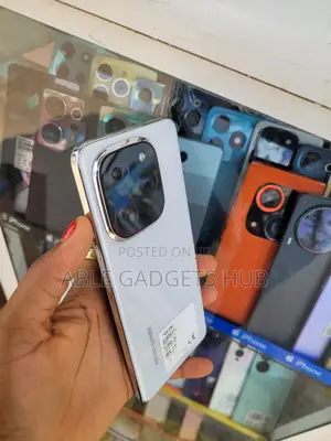 Tecno Spark 20 Pro 256 GB White