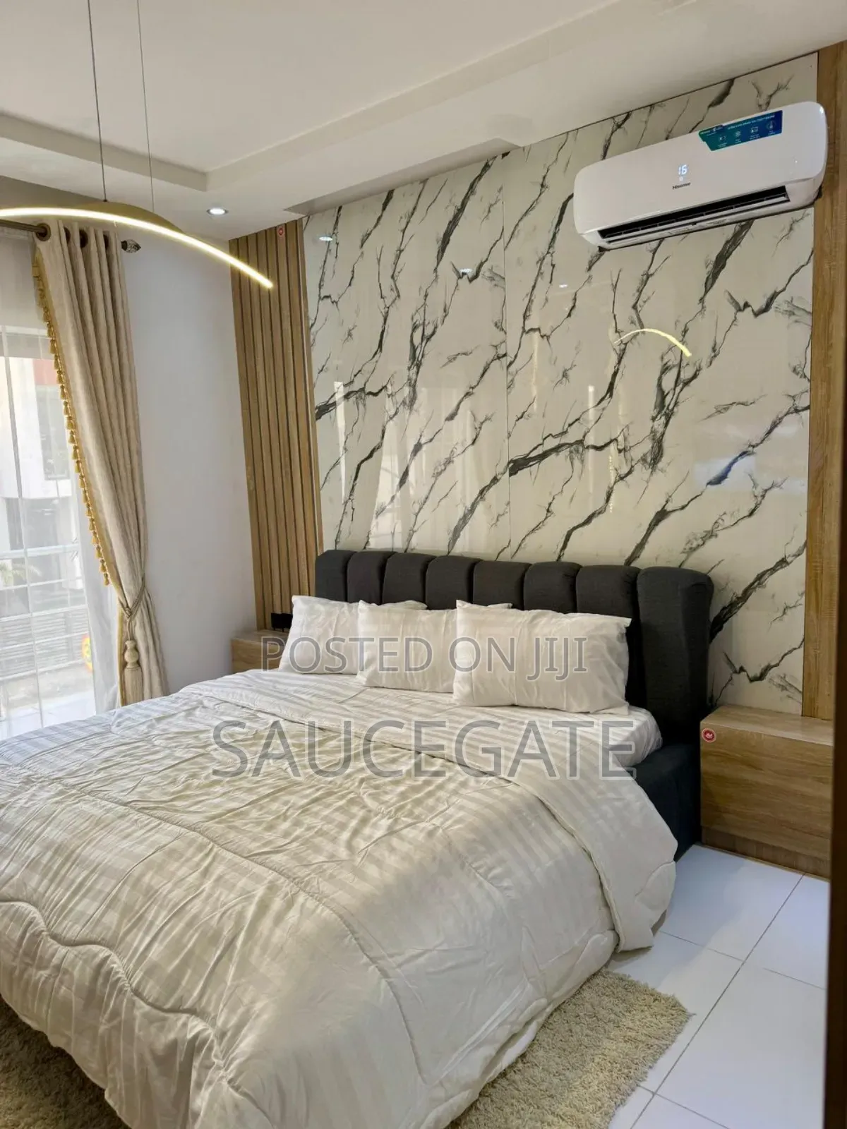 Shortlet 4 Bed and 2 Bed Chevron Axis