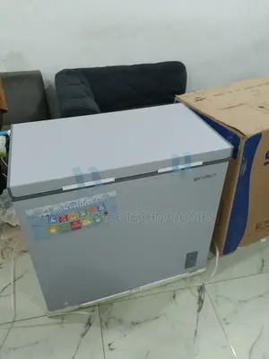 Long-Lasting Skyrun 200L Chest Freezer(Bd-200a)