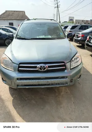 Toyota RAV4 2.4 2008 Green