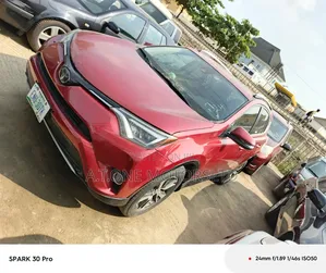 Toyota RAV4 2018 Red