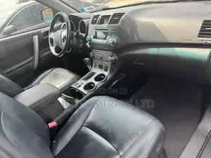 Toyota Highlander 3.5L 4WD 2013 Blue