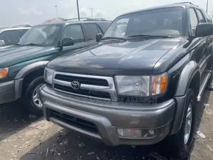 Toyota 4-Runner 2000 Black