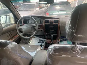 Toyota 4-Runner 2000 Gray