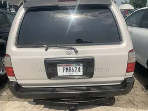 Toyota 4-Runner 2000 Gray