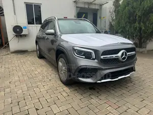 Mercedes-Benz GLB-Class GLB 250 4MATIC 2022 Gray