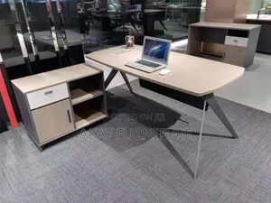 Executive Table In Size 1.4