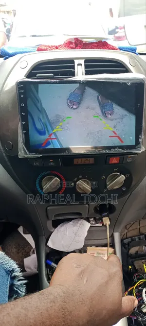 Toyota Rav4 2000 to 2005 Android Auto