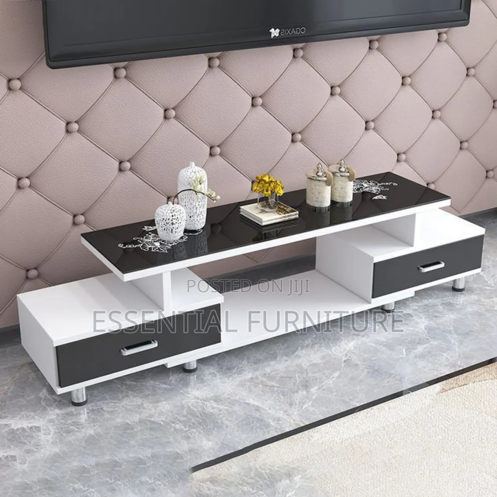 Extendable TV Stand