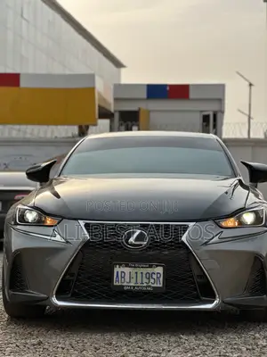 Photo - Lexus IS 250 2015 Gray
