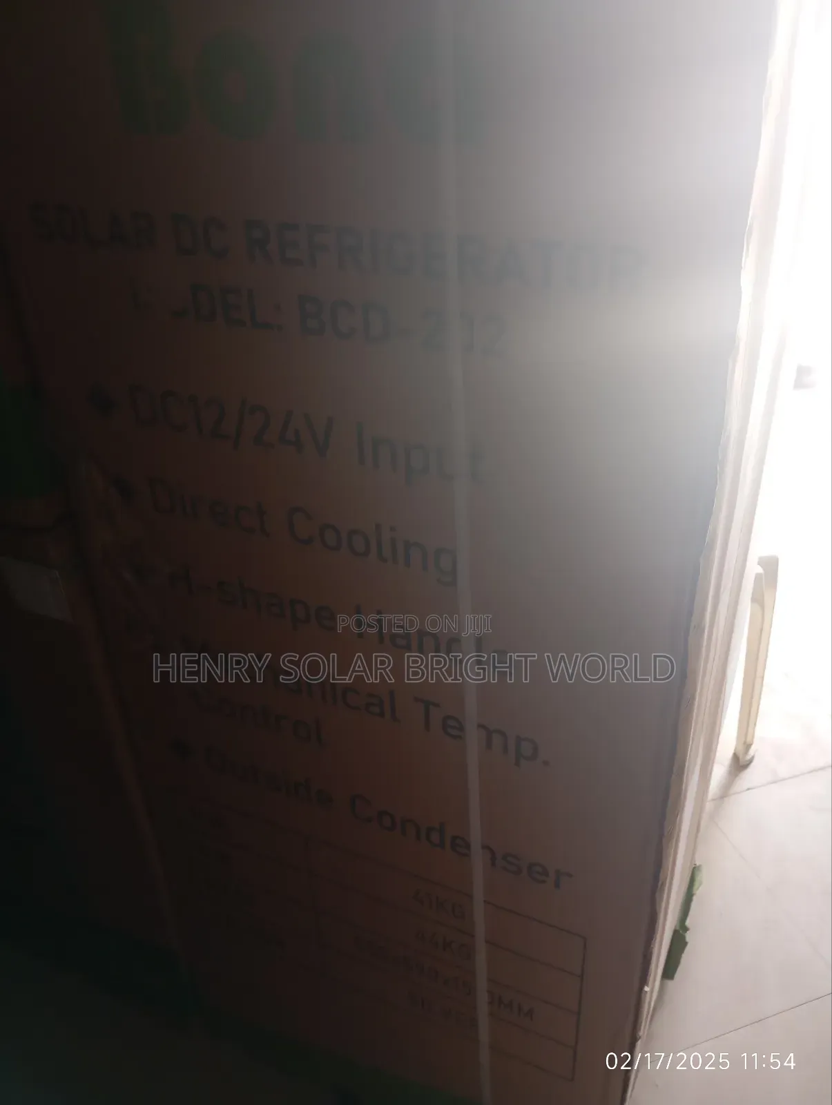 Bona Refrigerator Ac and Dc 202l Standing Freezer