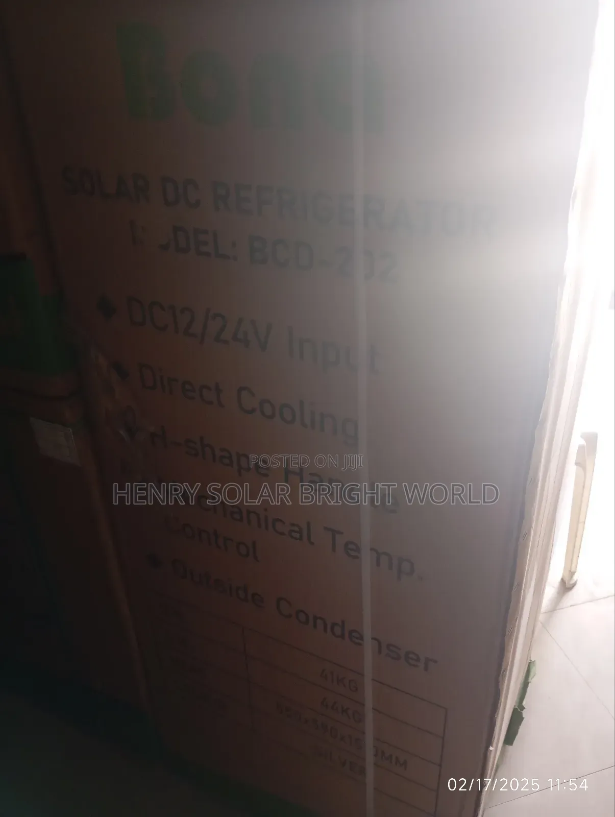Bona Refrigerator Ac and Dc 202l Standing Freezer