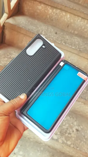 Photo - Samsung Galaxy Fold Pouch