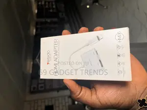 Photo - HDMI Adapter