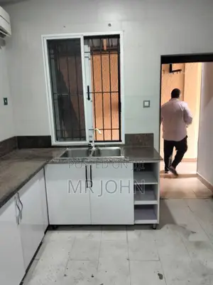 4bdrm Duplex in Banana Island for rent