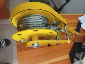 Hand Gear Winch (2600lb)
