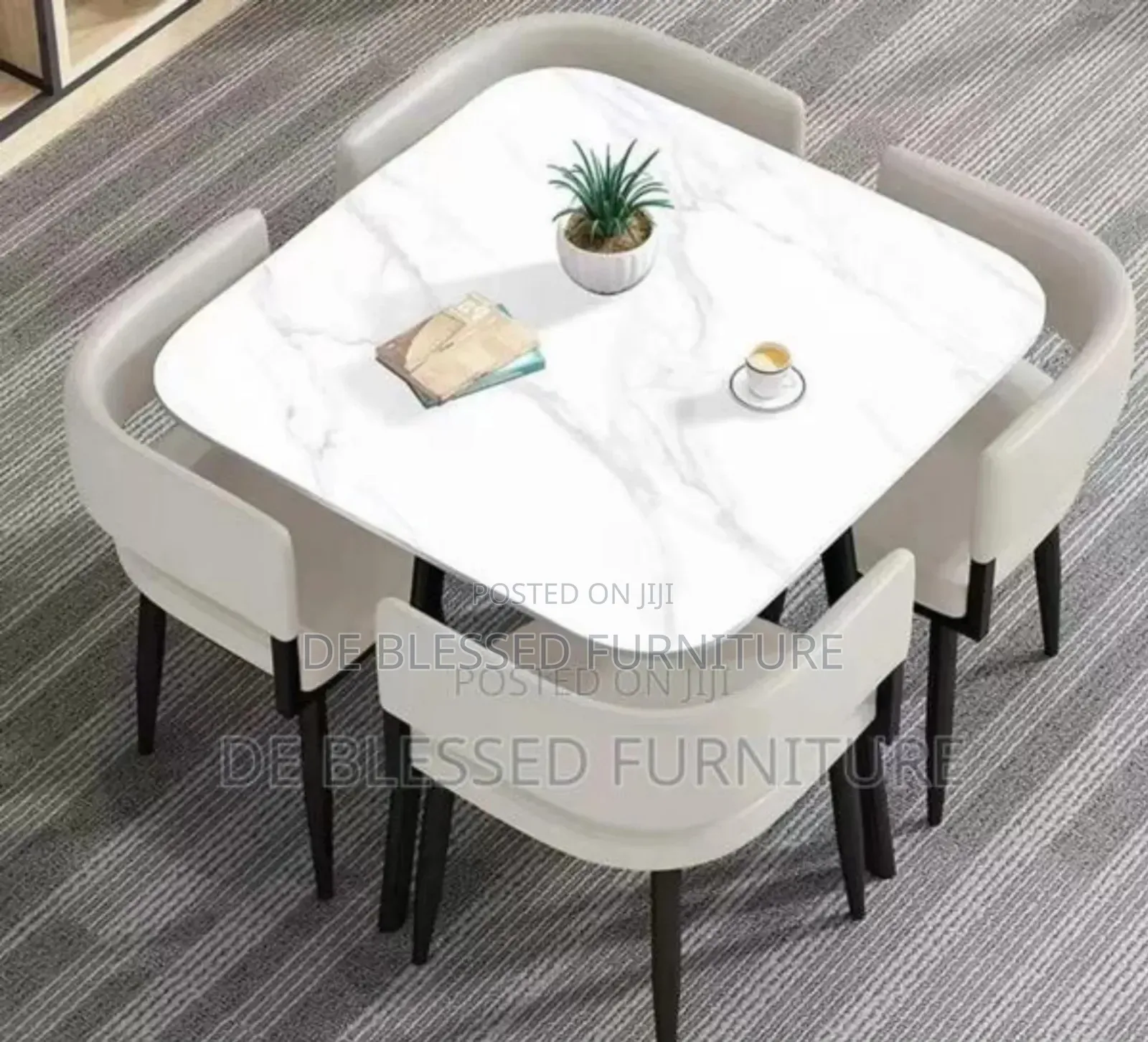 Fancy And Portable Dining Table